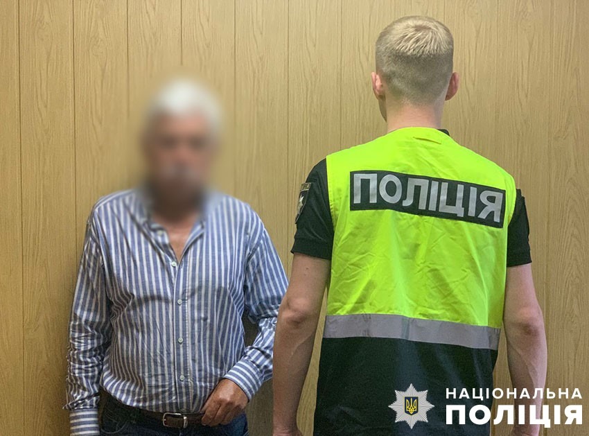 напад на волонтерку в оболонському районі столиці – чоловіки постануть перед судом