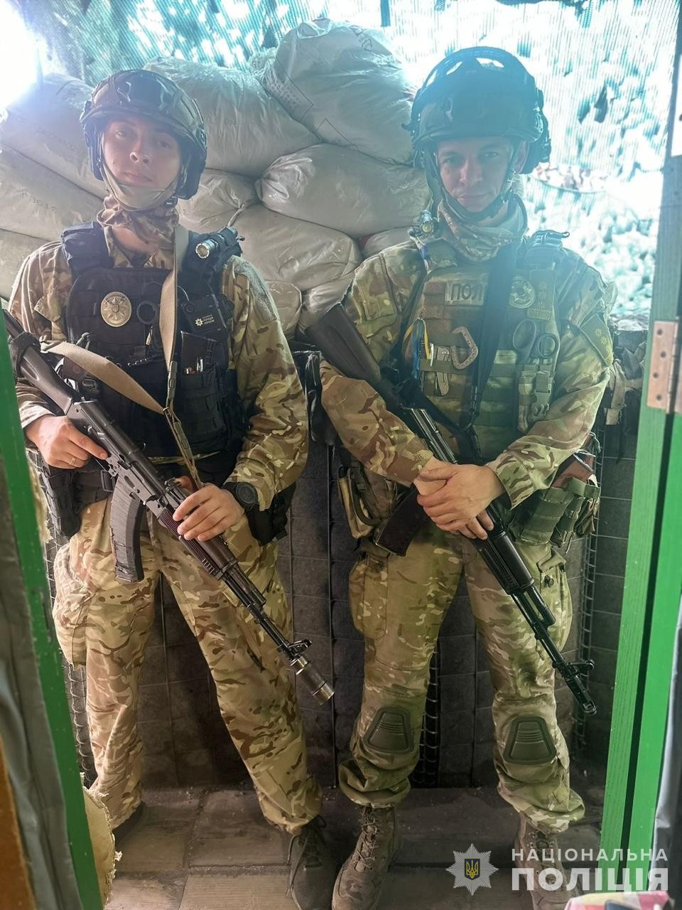 два роки під безперервними обстрілами ворога: попри артилерійські та дронові атаки  поліцейські прифронтової нікопольщини продовжують оберігати спокій та рятувати місцевих жителів