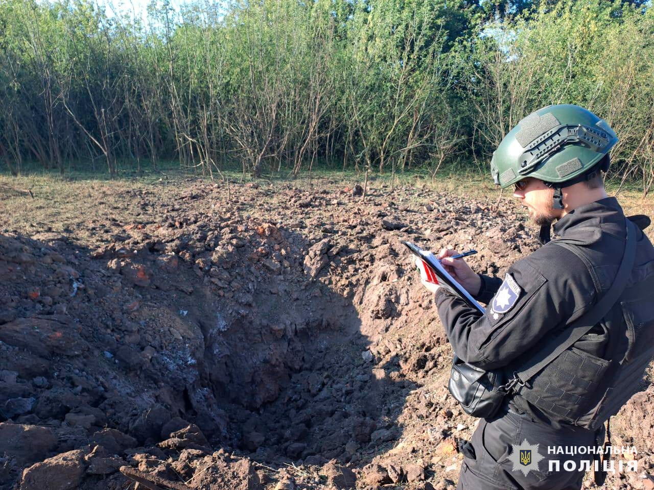 через ворожі обстріли дві людини загинули, ще 12 дістали поранення: слідчі харківщини задокументували наслідки воєнних злочинів