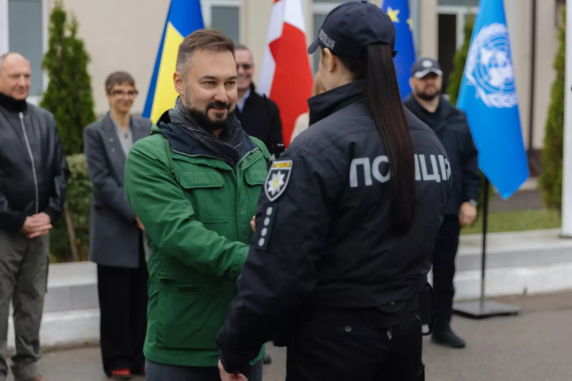 поліція отримала від партнерів 9 автомобілів для мобільних груп з протидії гендерно зумовленому насильству
