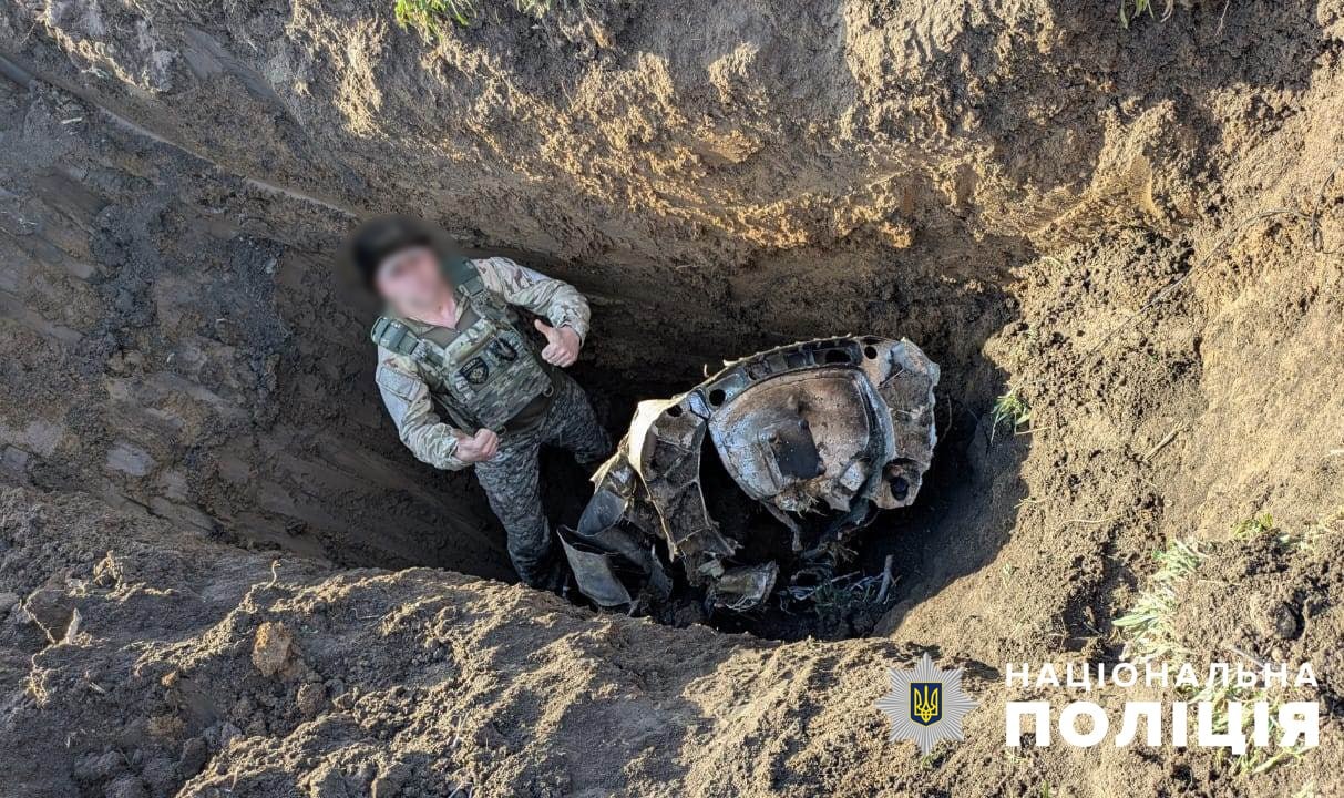 на вінниччині вибухотехніки поліції знешкодили бойову частину крилатої ракети