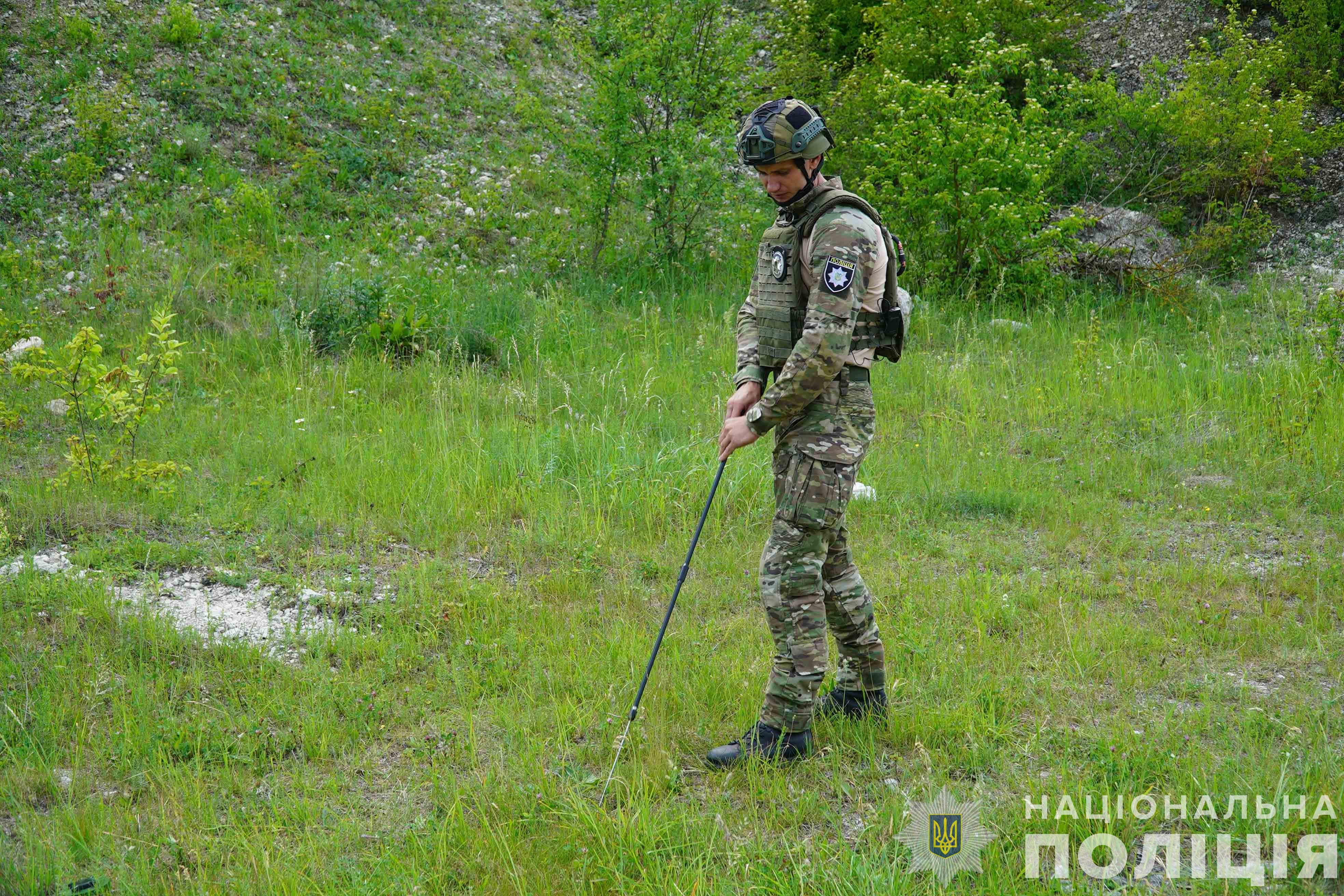 виконання бойових завдань на бахмутському напрямку та порятунок чоловіка з мінного поля - історія вибухотехніка дмитра козюпи