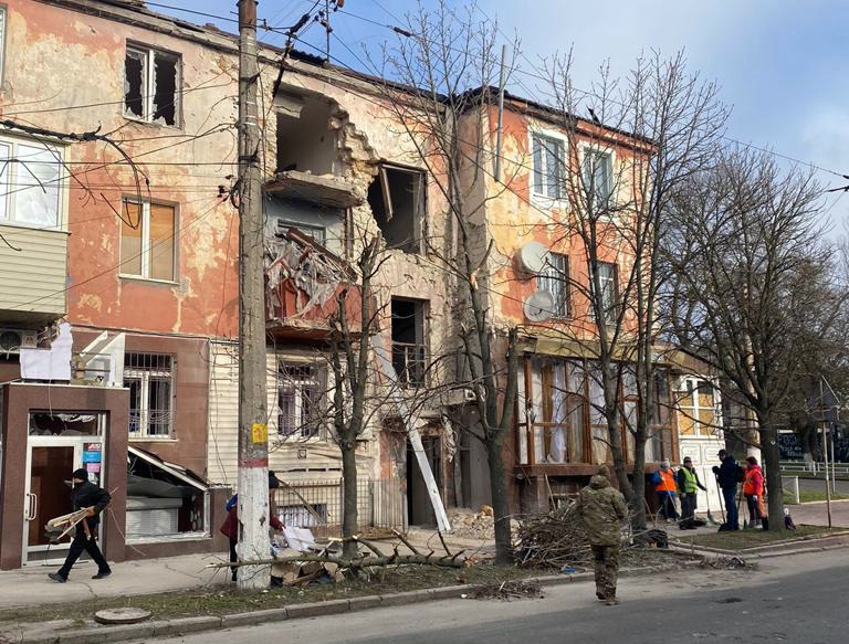 вибухові пастки були замасковані у меблях, техніці та будь-якої хвилини могли здетонувати – рівненський вибухотехнік поліції андрій волянюк про розмінування деокупованих територій