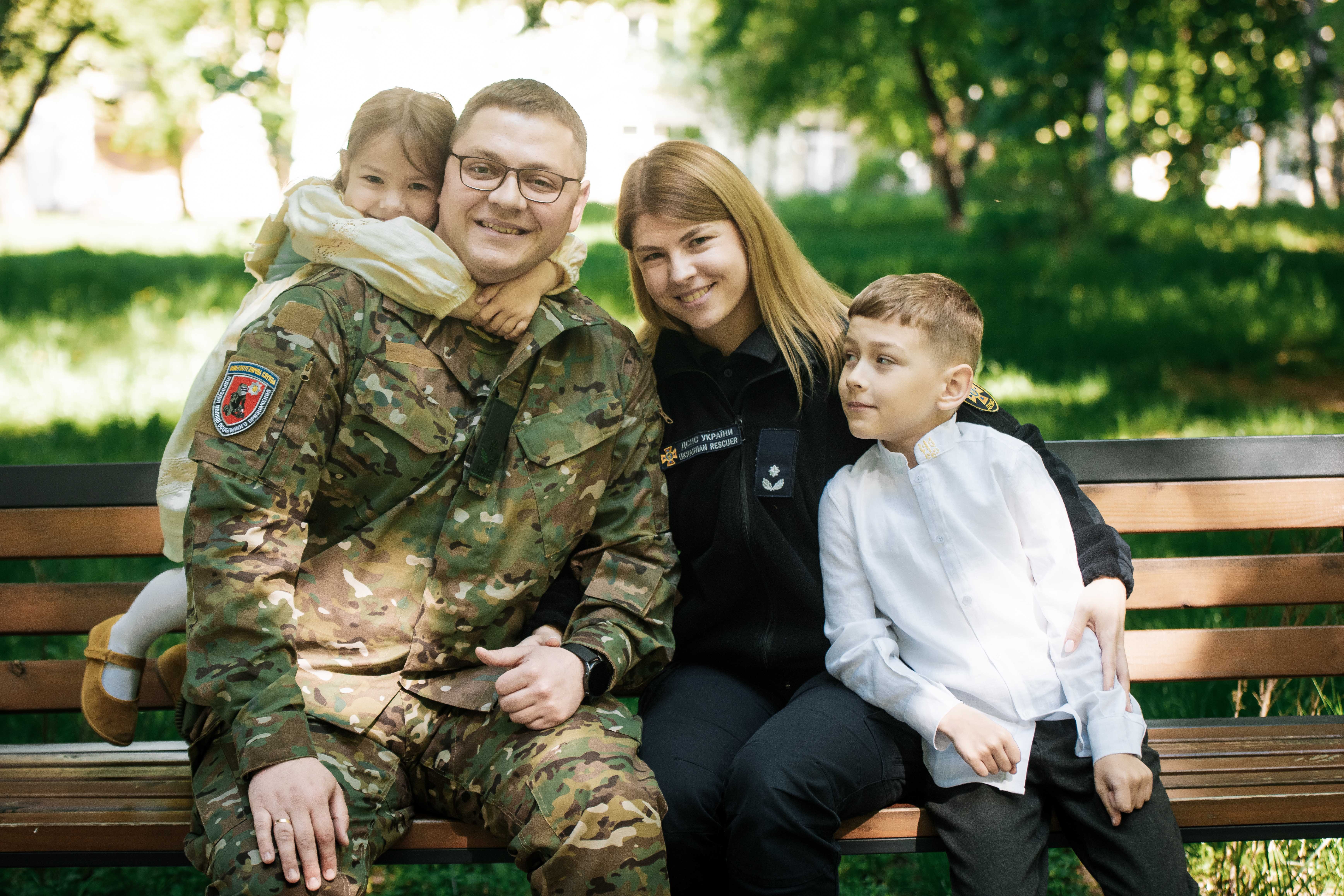 вибухові пастки були замасковані у меблях, техніці та будь-якої хвилини могли здетонувати – рівненський вибухотехнік поліції андрій волянюк про розмінування деокупованих територій
