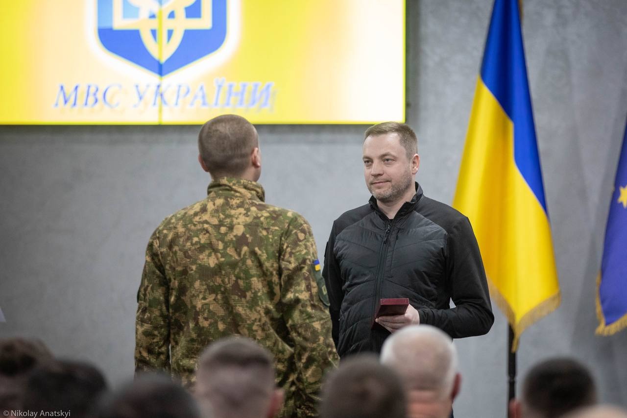ми обов’язково відсвяткуємо перемогу і подякуємо один одному, що змогли вберегти нашу неньку-державу, - денис монастирський
