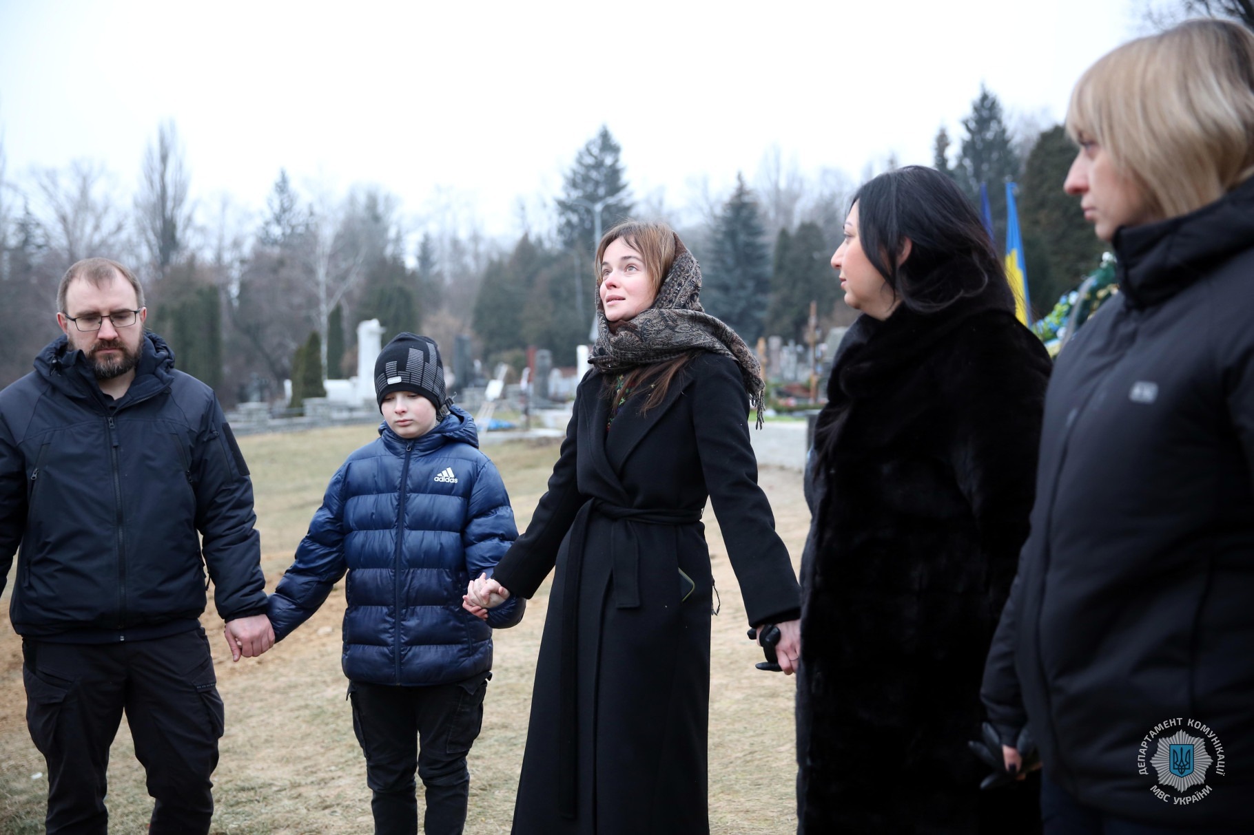 у києві вшанували пам'ять керівництва і працівників мвс, загиблих у авіакатастрофі в броварах