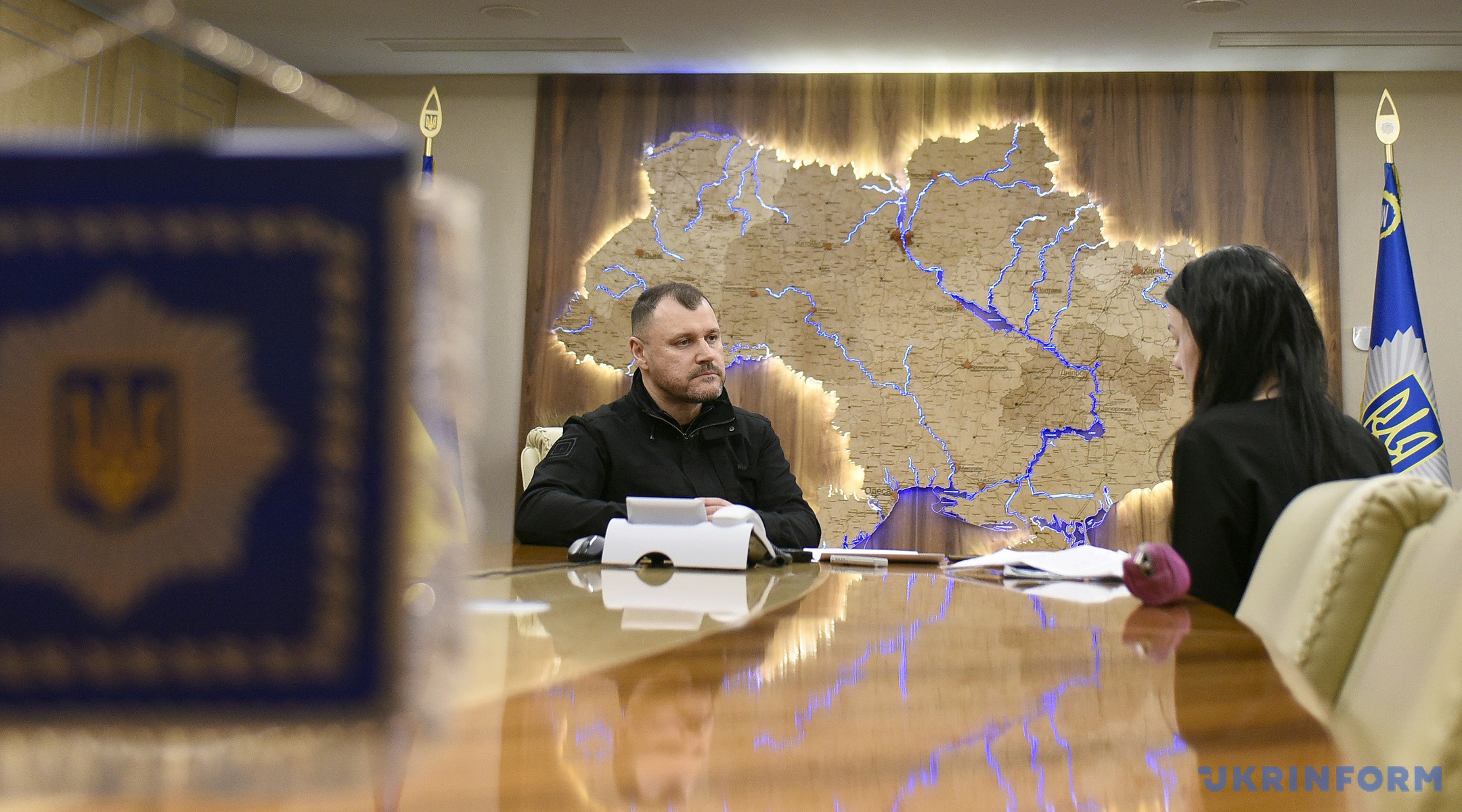 є дуже багато людей – і чоловіків, і жінок, які захотіли приєднатися до «гвардії наступу» - ігор клименко, міністр внутрішніх справ україни