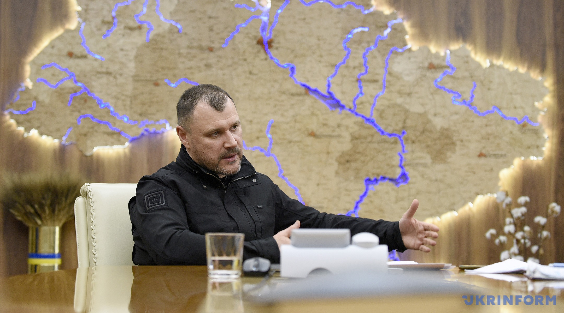 є дуже багато людей – і чоловіків, і жінок, які захотіли приєднатися до «гвардії наступу» - ігор клименко, міністр внутрішніх справ україни