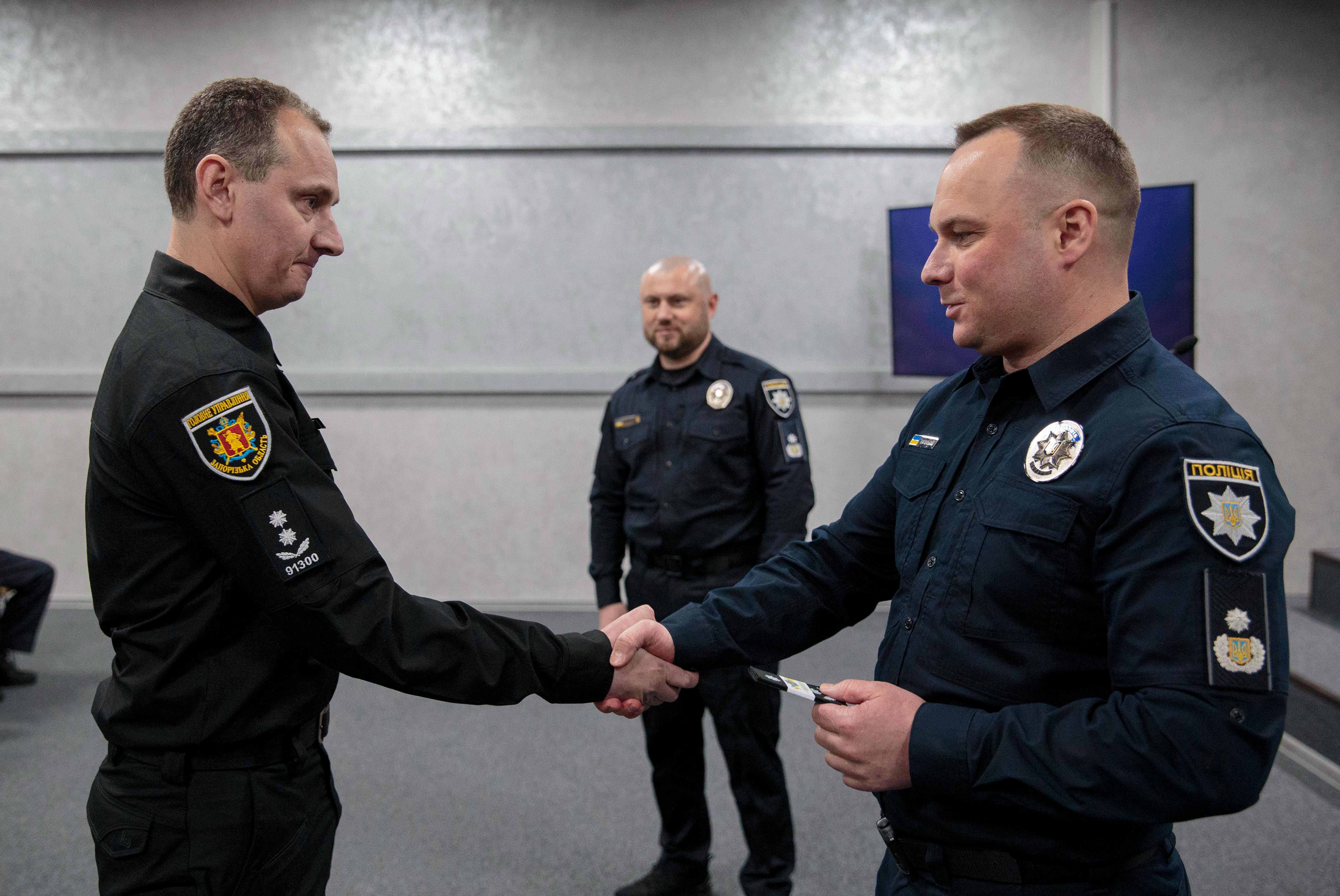 іван вигівський вручив спеціальні звання оперативникам карного розшуку