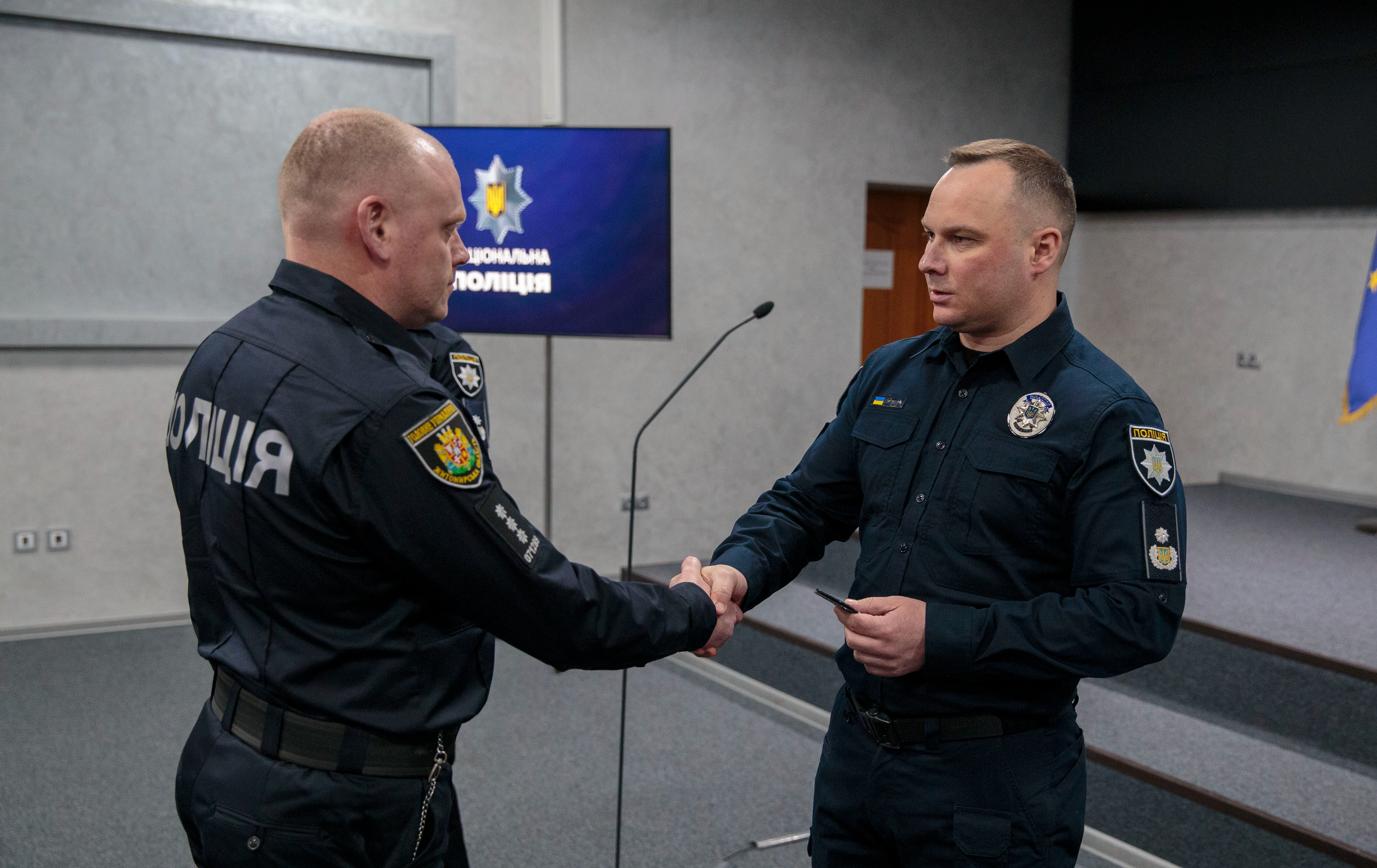 іван вигівський вручив спеціальні звання оперативникам карного розшуку