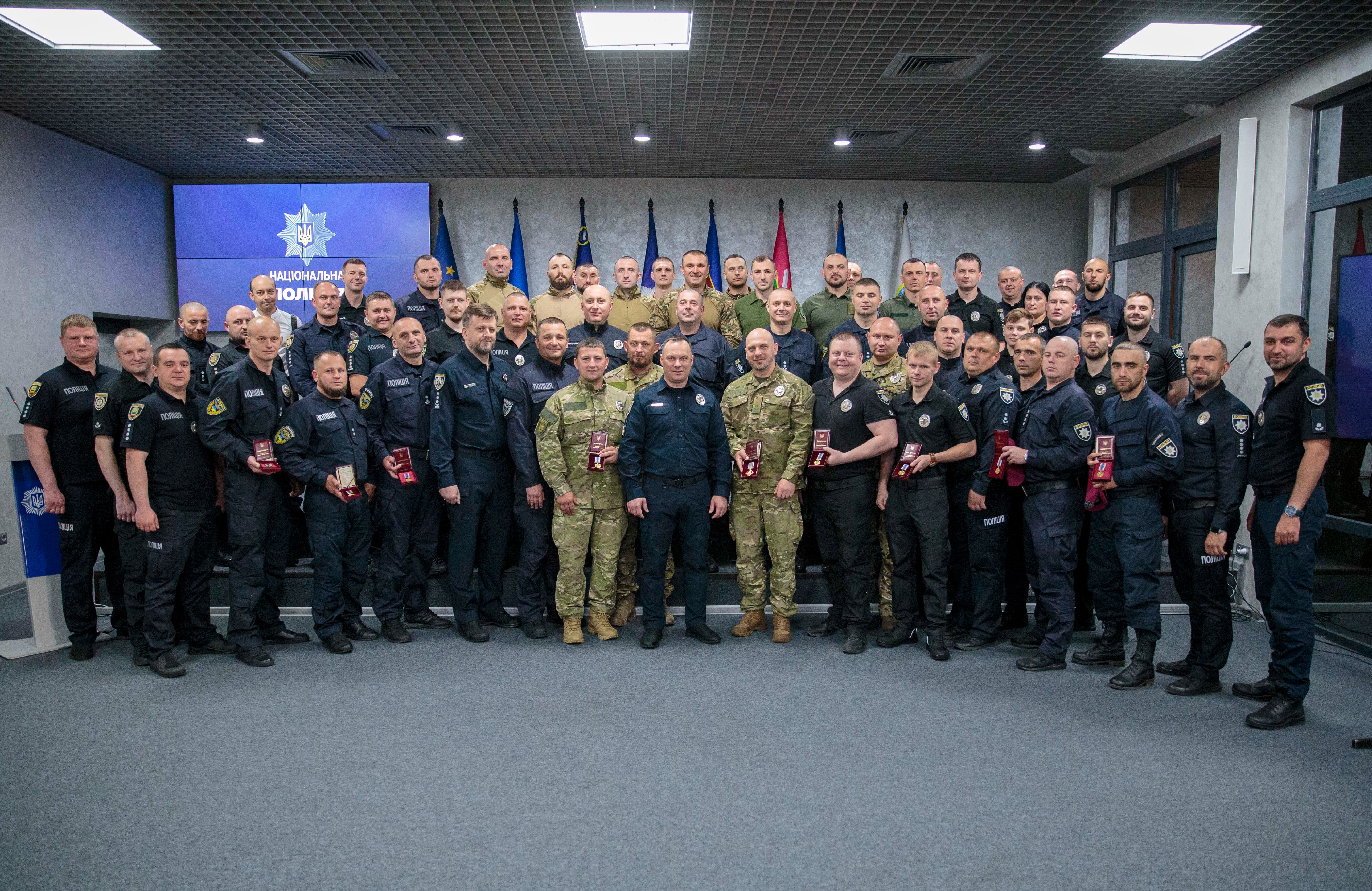 іван вигівський вручив нагороди поліцейським з різних регіонів країни