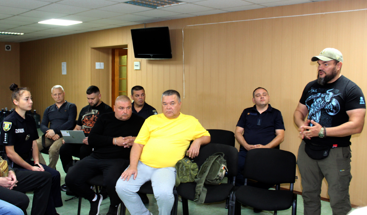 Учасники обговорюють питання щодо працевлаштування ветеранів і ветеранок російсько-української війни