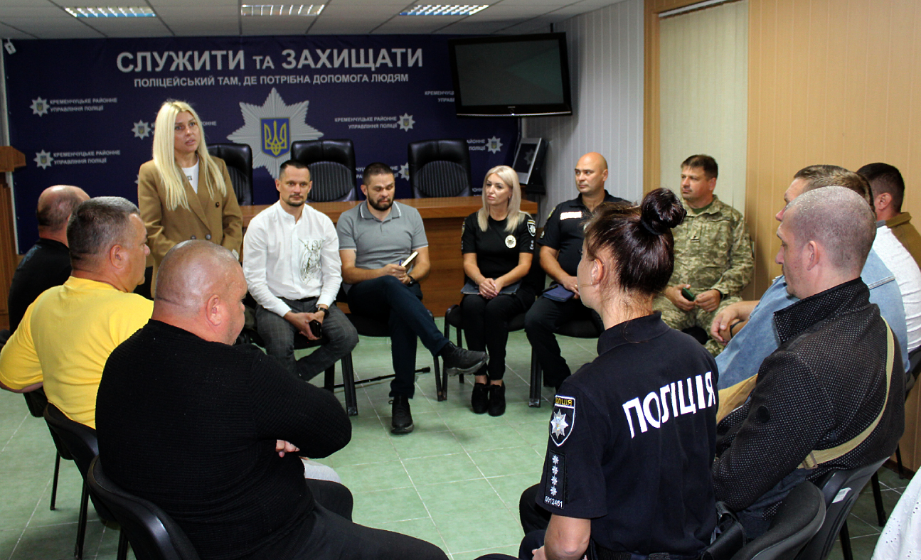 Учасники обговорюють питання щодо працевлаштування ветеранів і ветеранок російсько-української війни