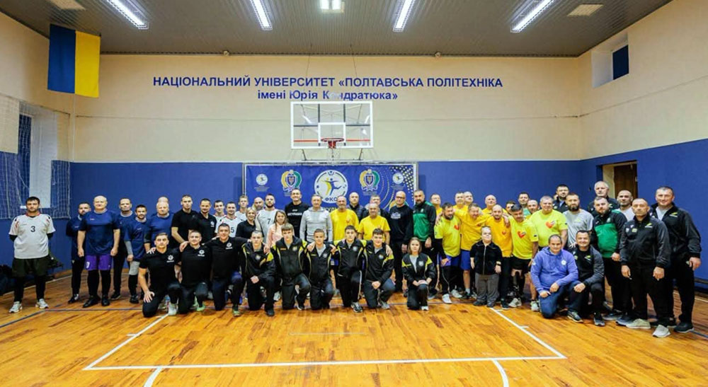 Волейбол сидячи: команда поліції Полтавщини серед призерів обласного чемпіонату за участі ветеранів