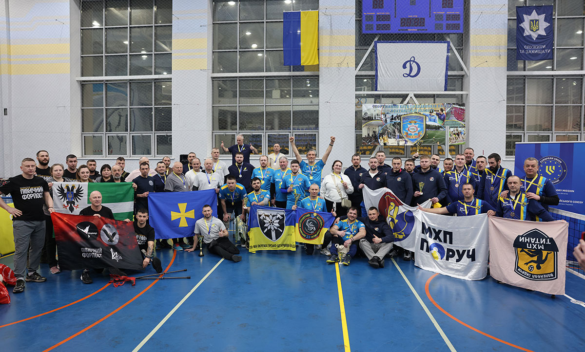 На Полтавщині відбувся відкритий чемпіонат з волейболу сидячи серед ветеранів та ветеранок