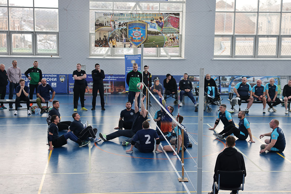 На Полтавщині відбувся відкритий чемпіонат з волейболу сидячи серед ветеранів та ветеранок