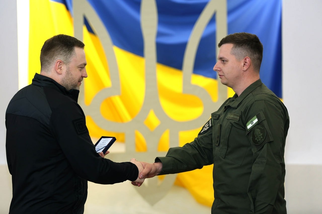микола анацький: фотохудожник із силою воїна