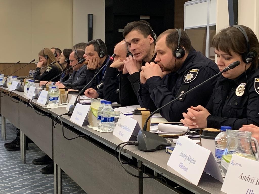 представники нацполіції за підтримки єс пройшли навчання з розслідування воєнних злочинів