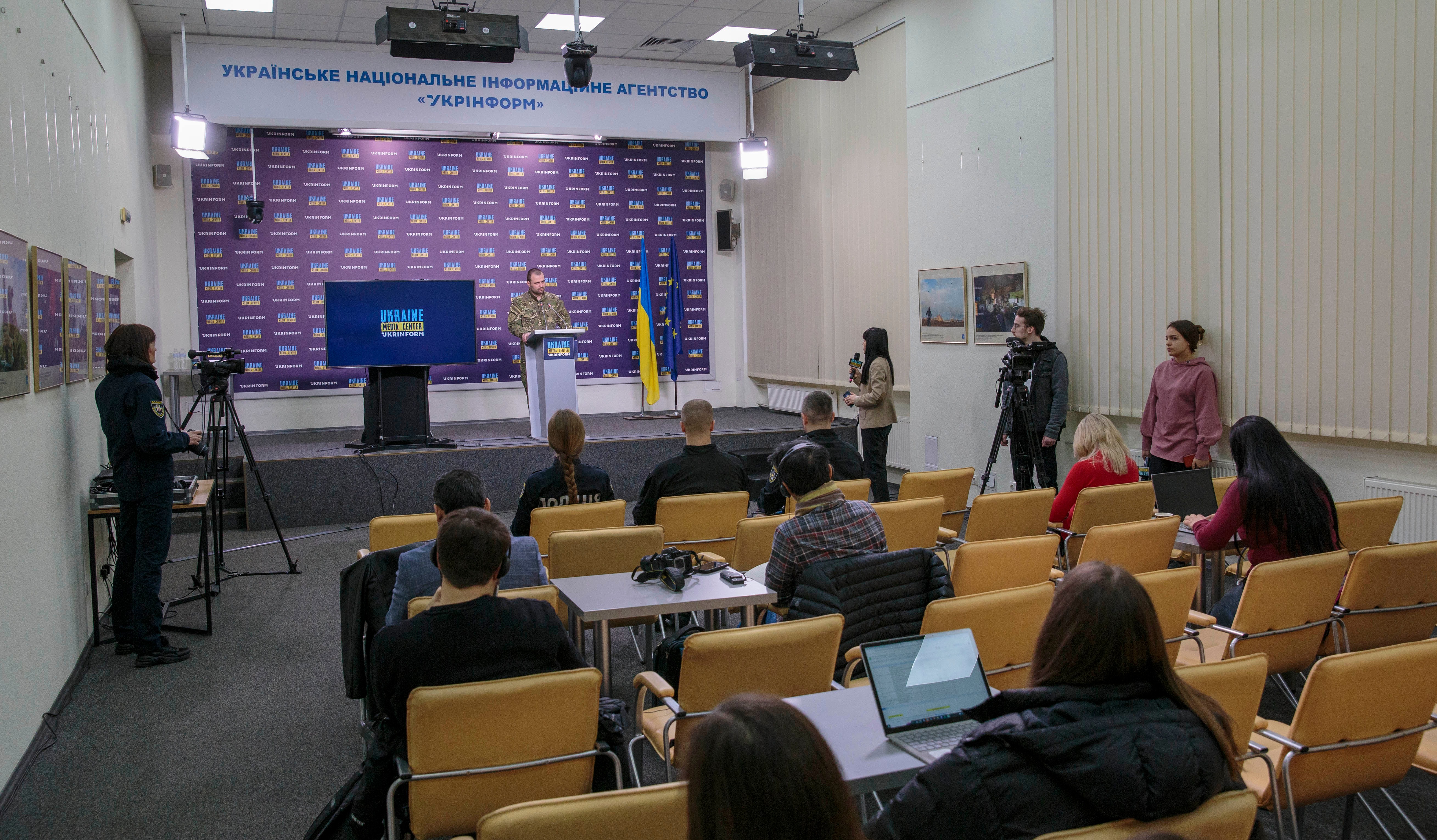 «возз’єднати україну»: нацполіція запустила новий мобільний додаток із пошуку зниклих дітей «возз’єднати україну»: нацполіція запустила новий мобільний додаток із пошуку зниклих дітей