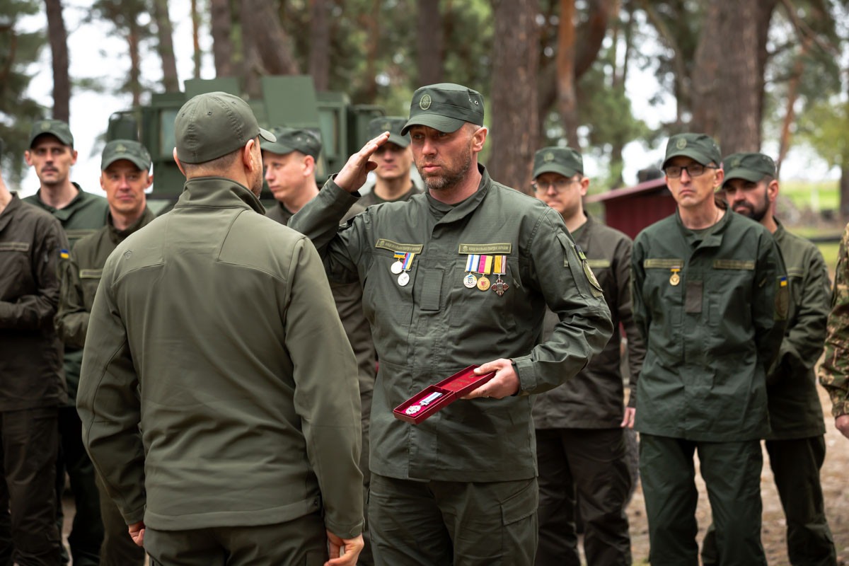 «ми вже проводимо злагодження із використанням бойової техніки, яка необхідна, в тому числі, для наступальних та штурмових дій» - ігор клименко