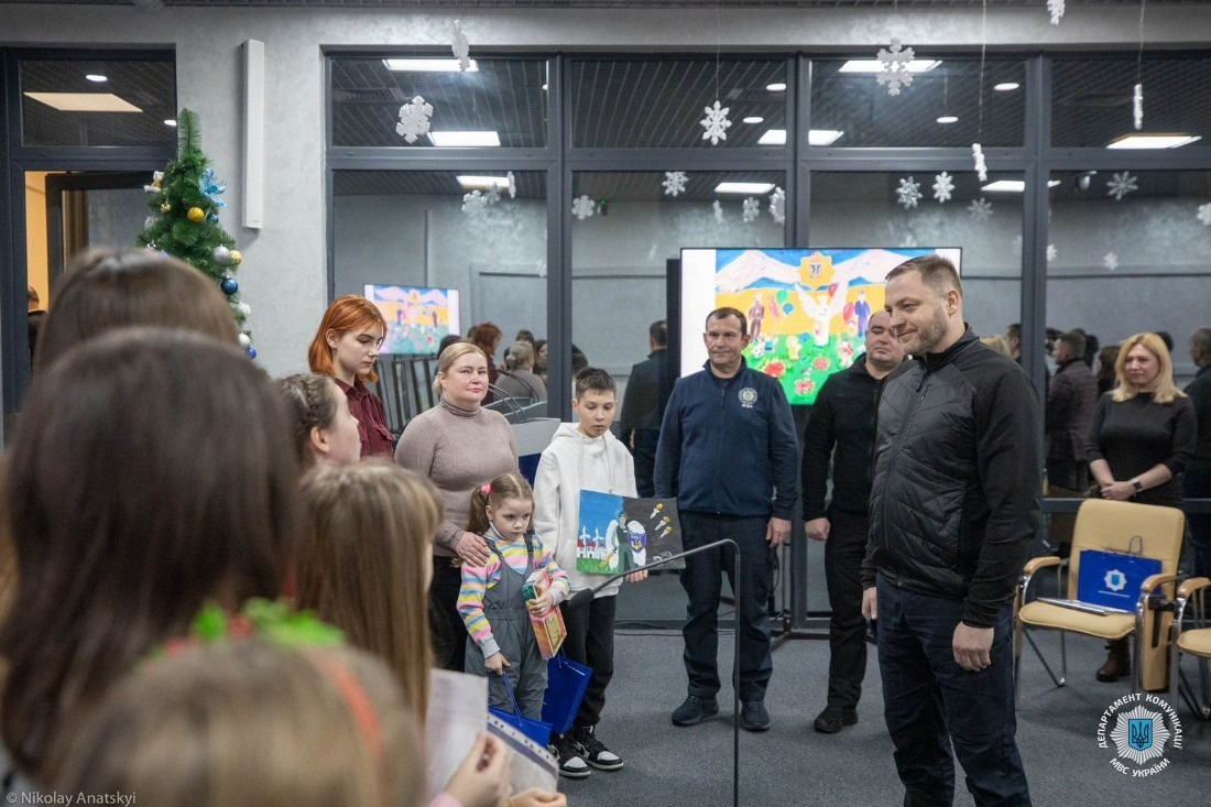 міністерство внутрішніх справ підбило підсумки конкурсу дитячого малюнка на тему «я у безпеці з мвс»