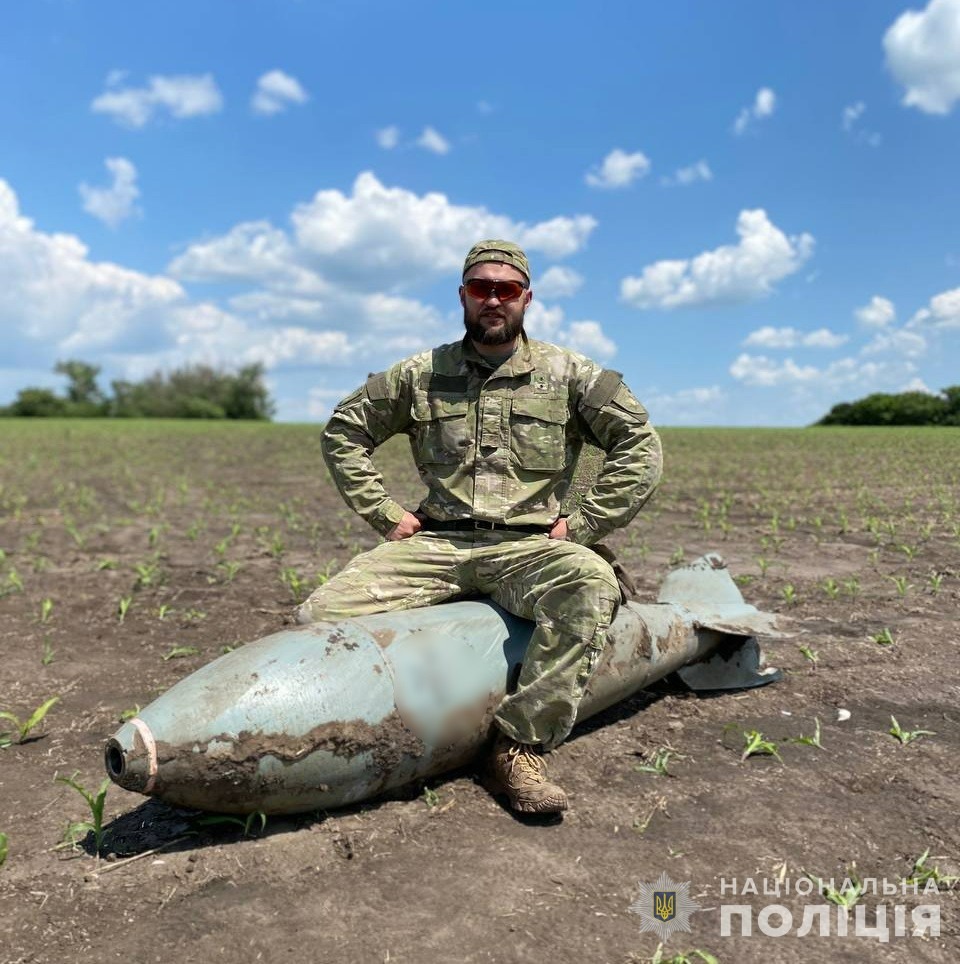«ми тричі вставали живим щитом, не пускаючи ворога», - луганський оперативник андрій хмелевський «ми тричі вставали живим щитом, не пускаючи ворога», - луганський оперативник андрій хмелевський