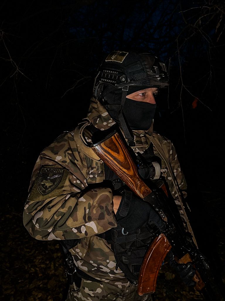 луганський спецпризначенець «білий» разом із побратимом викрив та затримав військовослужбовця-окупанта