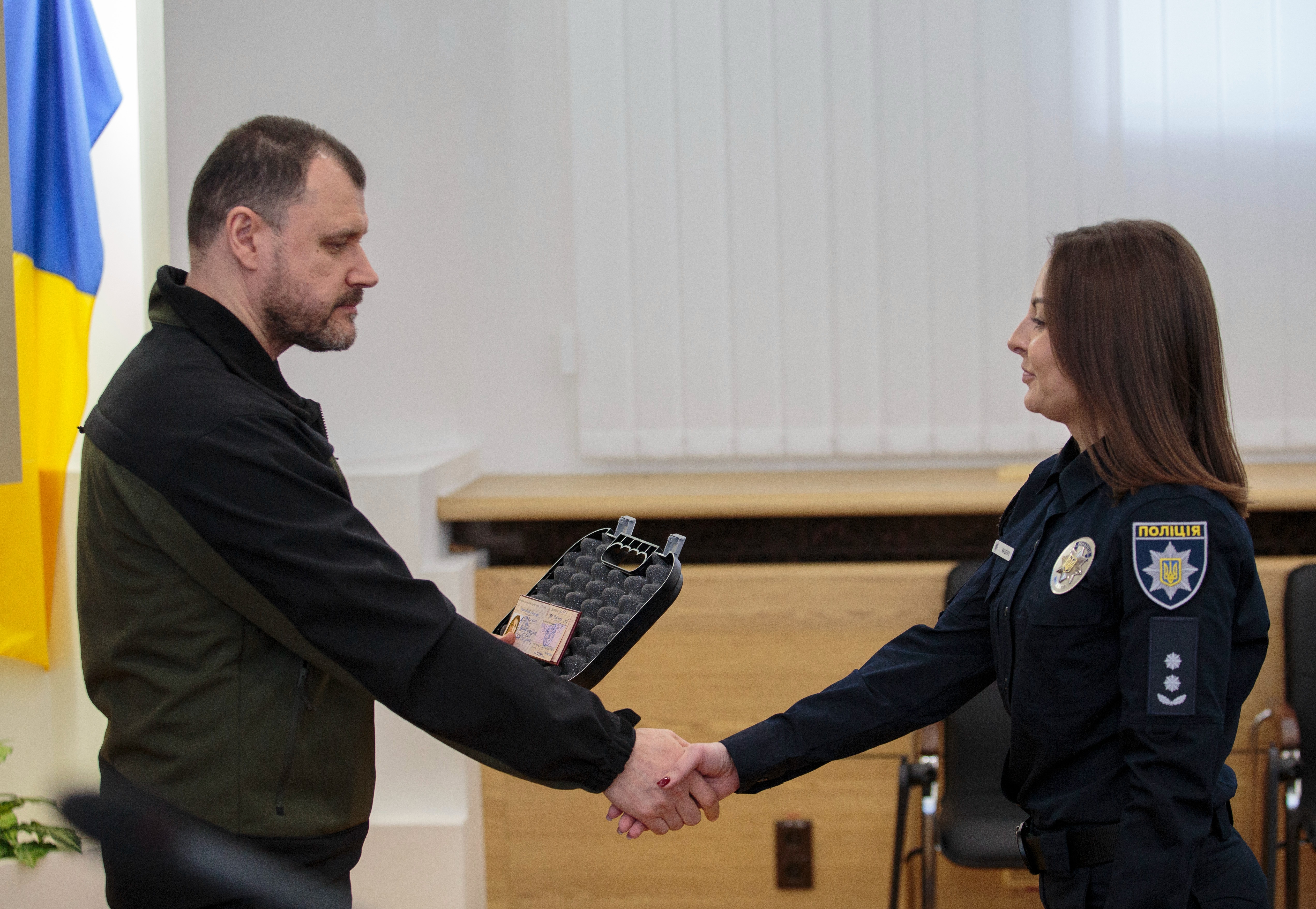 ігор клименко нагородив поліцейських за ліквідацію одного з найбільших наркокартелів країни
