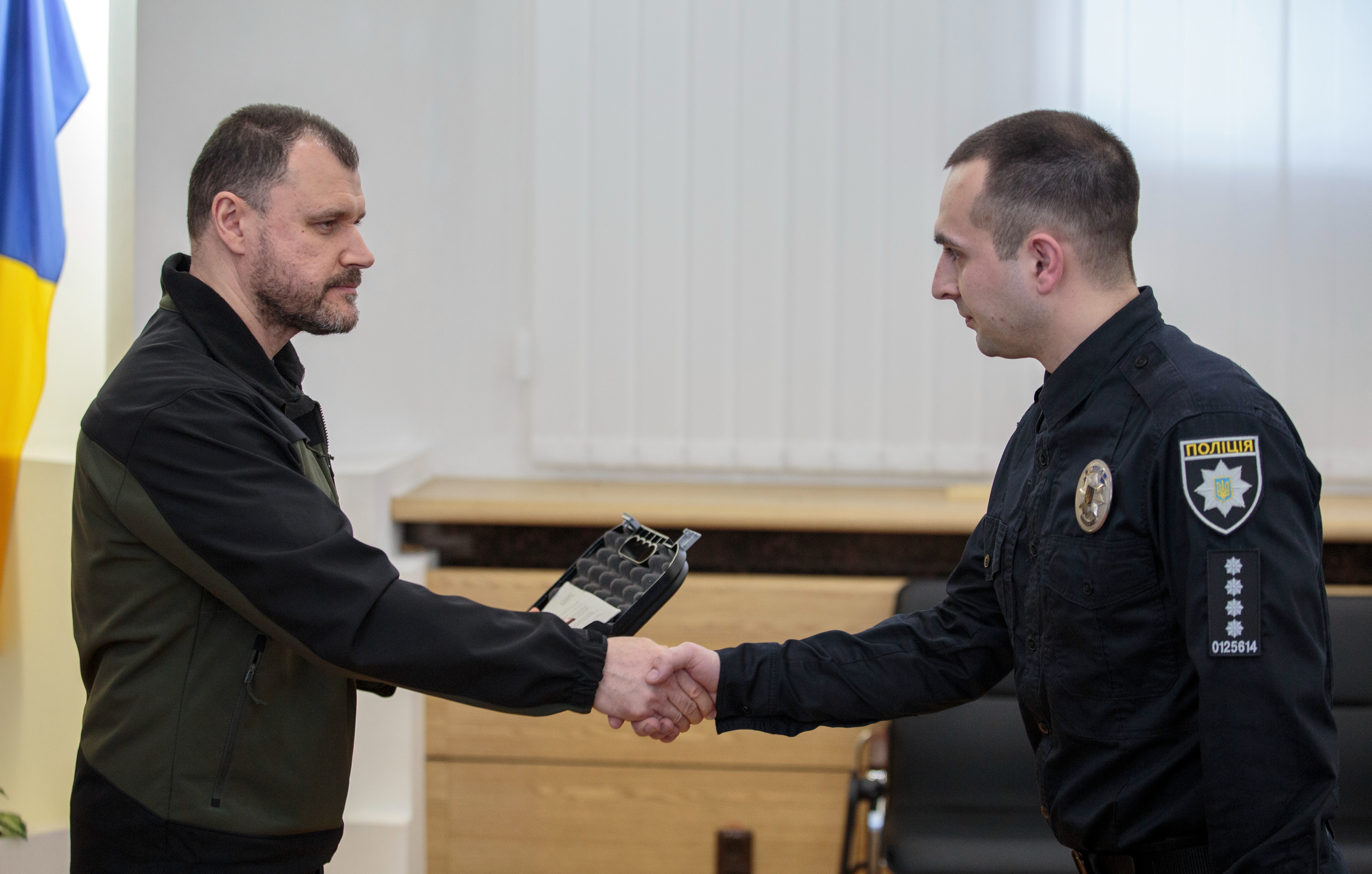 ігор клименко нагородив поліцейських за ліквідацію одного з найбільших наркокартелів країни