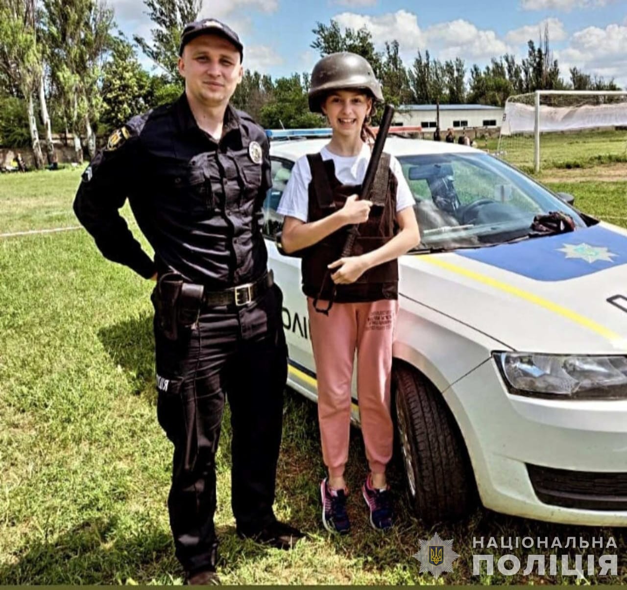 евакуйовував мирне населення, рятував людей під час обстрілів – історія запорізького поліцейського олексія лемешка, який загинув від удару російської авіабомби