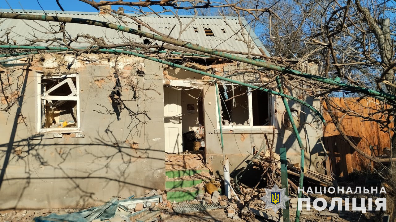 унаслідок ворожого обстрілу загинуло двоє мирних громадян – поліцейські зібрали докази воєнних злочинів