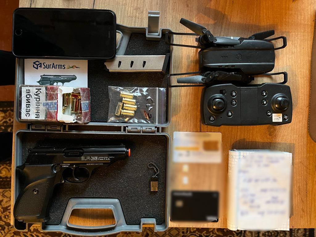 ошукували військовослужбовців і волонтерів: нацполіція викрила шахраїв, які продавали неіснуючі автомобілі для зсу ошукували військовослужбовців і волонтерів: нацполіція викрила шахраїв, які продавали неіснуючі автомобілі для зсу