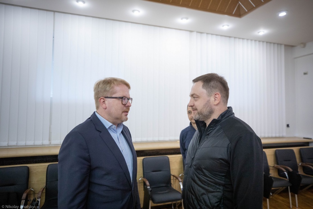 для нас важливо вчасно отримувати та реагувати на інформацію,  - денис монастирський