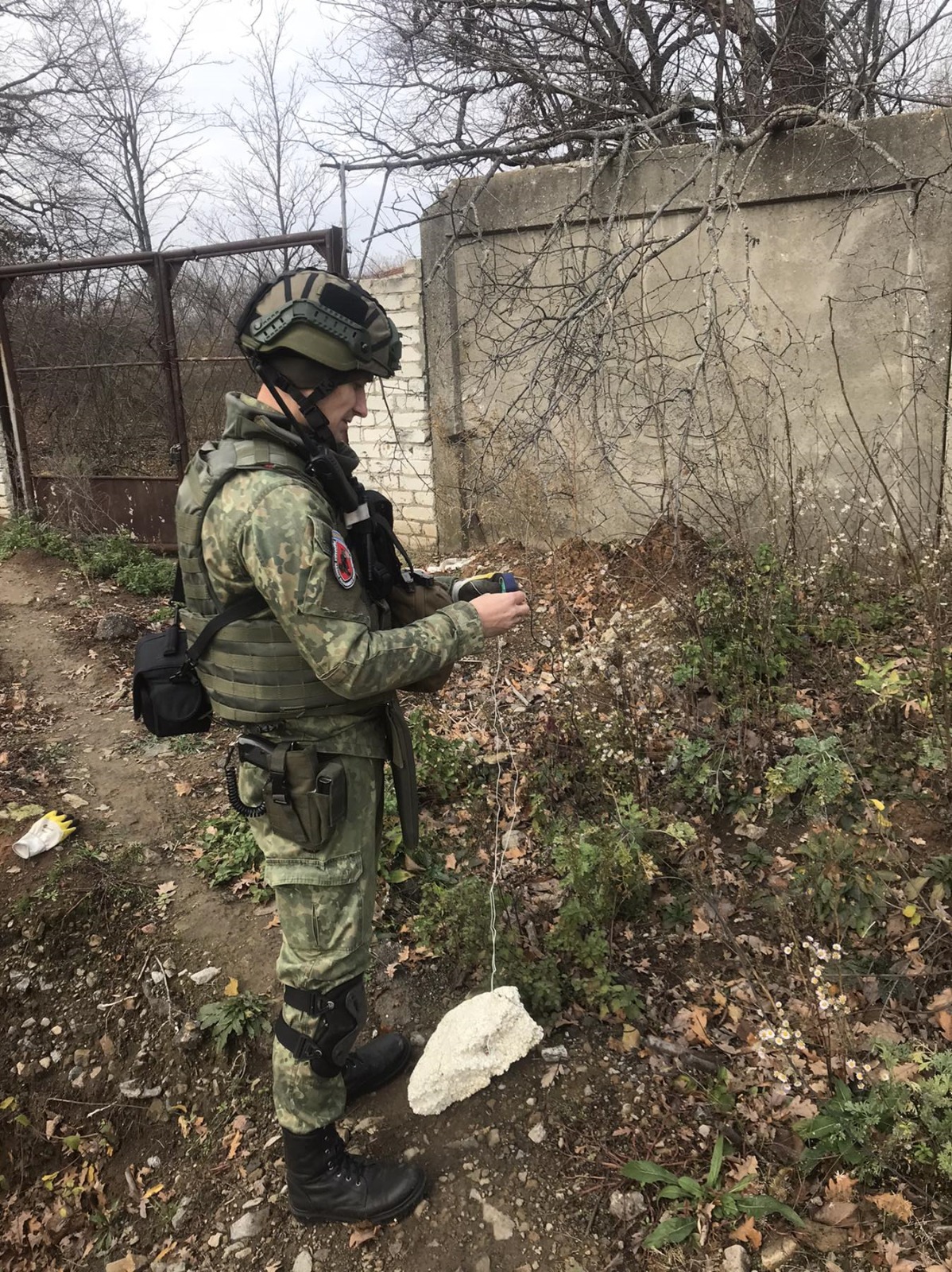 майже в усіх помешканнях на деокупованих територіях ми виявили замасковані пастки-розтяжки – вибухотехніки буковини