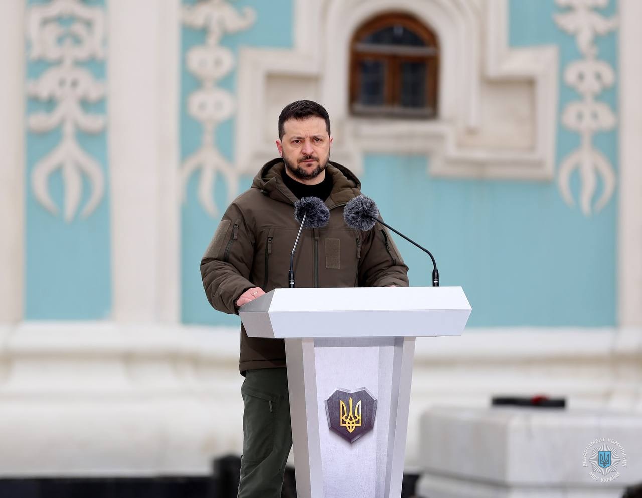 президент україни присвоїв працівникам мвс звання «герой україни» з врученням ордена «золота зірка»