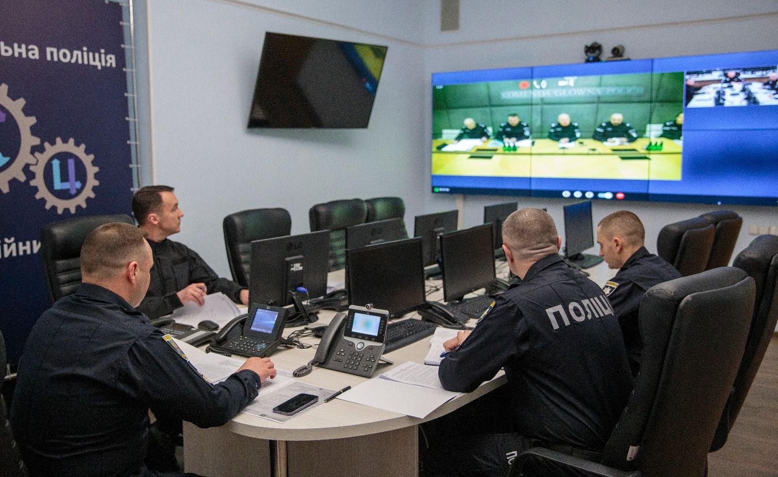 керівники поліції україни та республіки польща обговорили напрямки співпраці