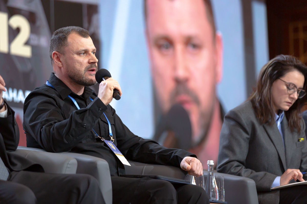 «україні знадобиться більш як 10 років, аби розмінувати сільськогосподарські угіддя країни», – міністр внутрішніх справ ігор клименко