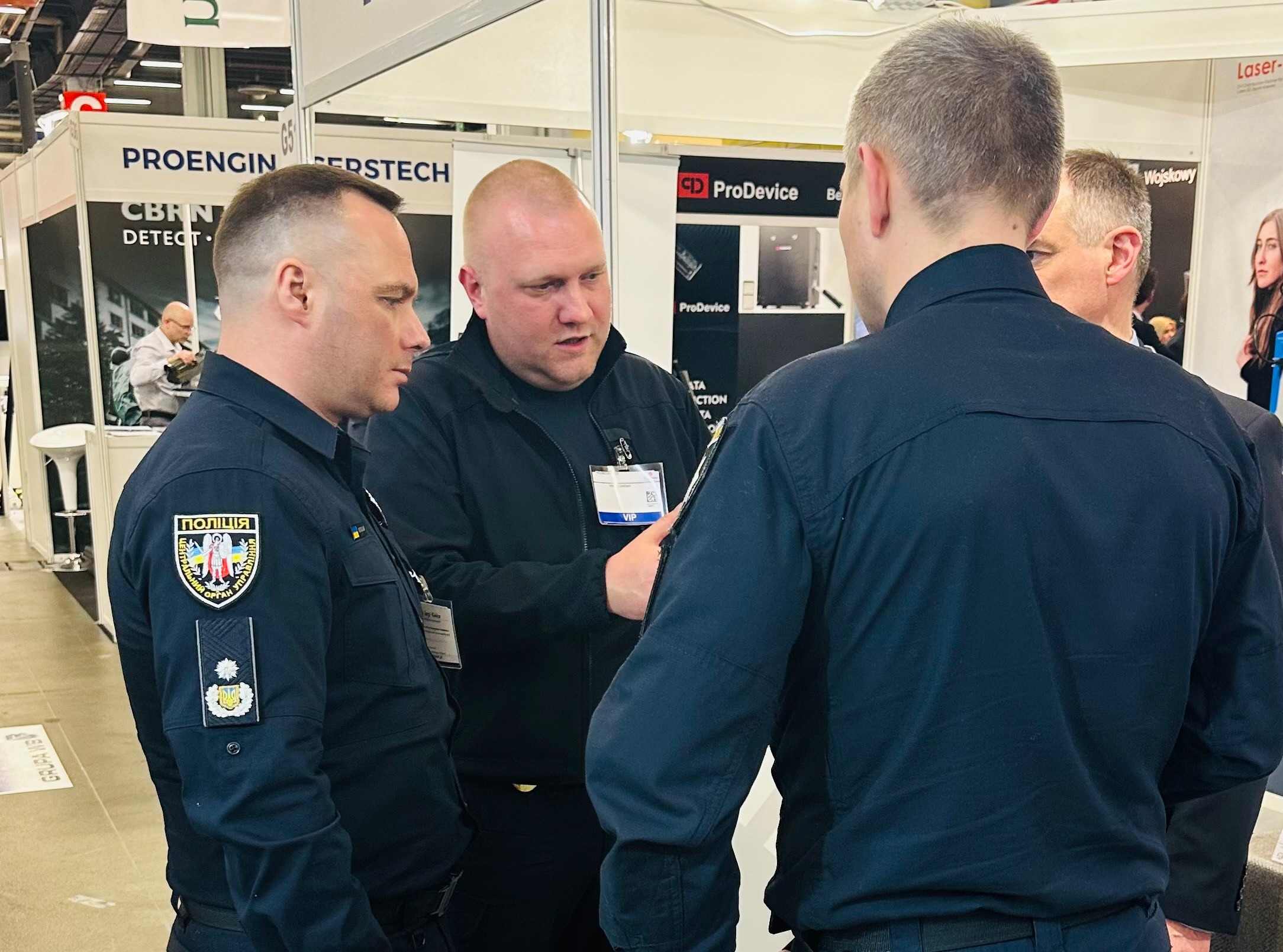 іван вигівський представив у польщі досвід роботи нацполіції україни в умовах повномасштабної війни з рф