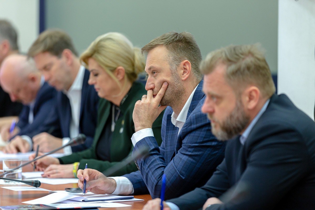 мвс та globsec обговорили питання розмінування україни