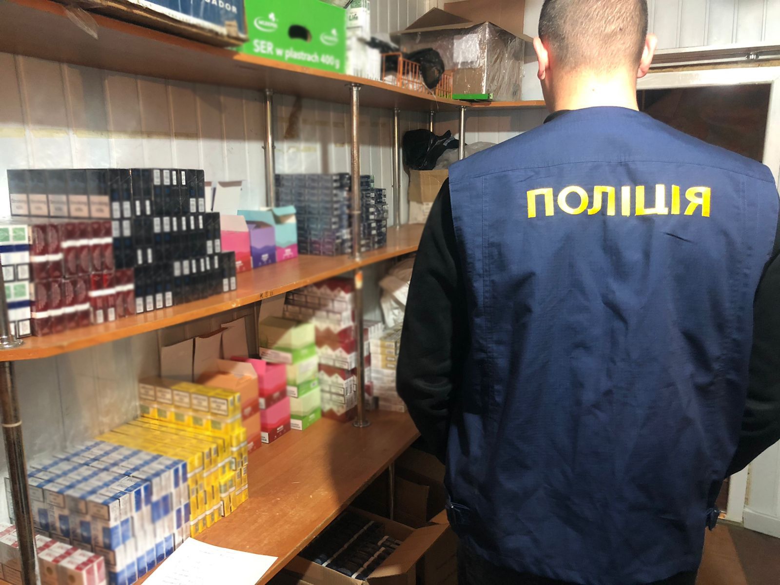 поліцейські заблокували чотири незаконні канали постачання підакцизної продукції на ринок