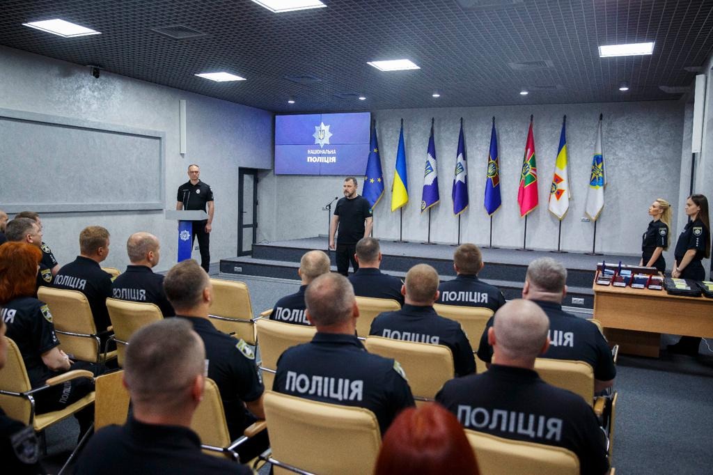 міністр внутрішніх справ україни та керівник нацполіції відзначили працівників підрозділів внутрішньої безпеки