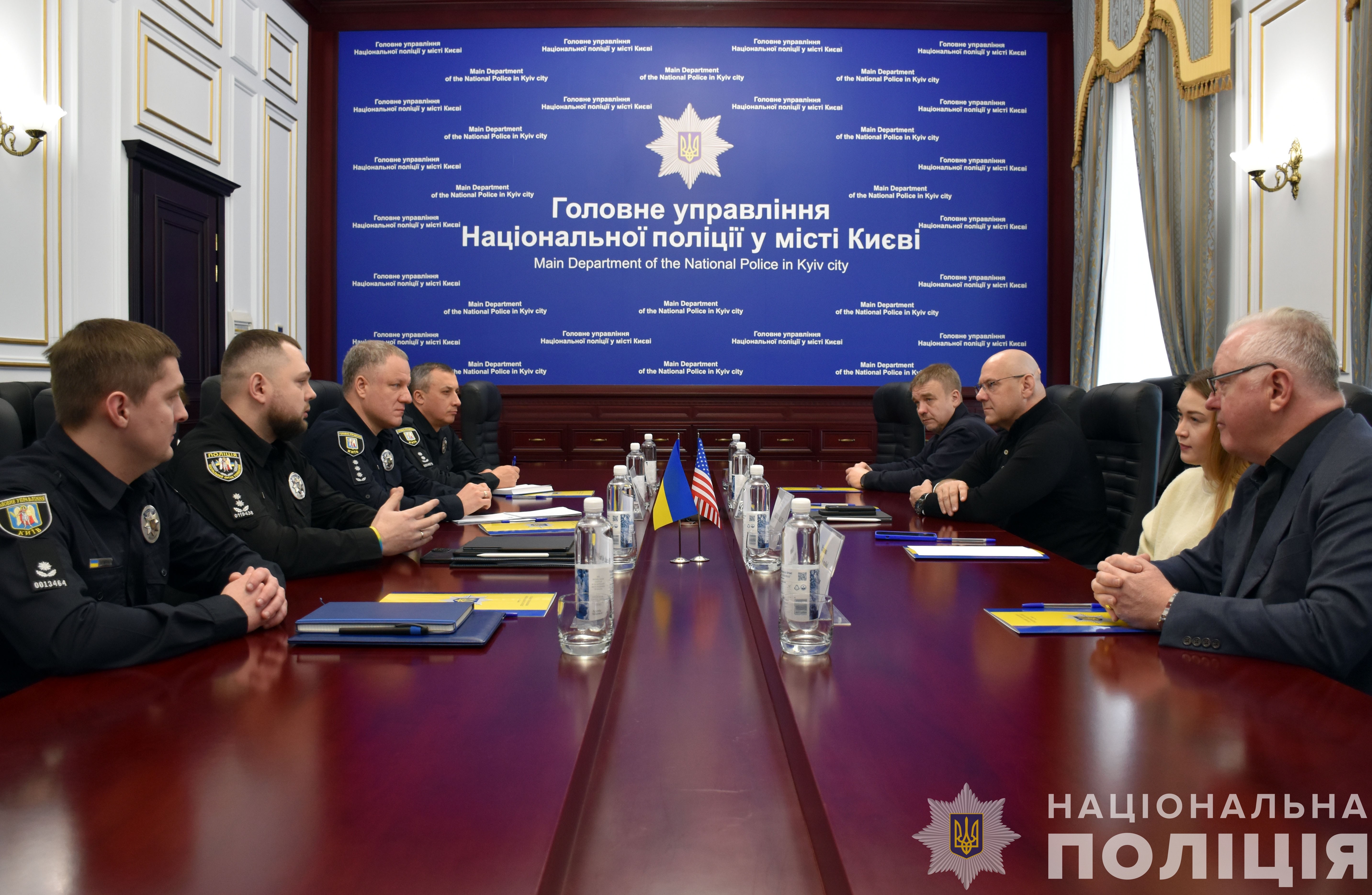 у столичному главку поліції відбулась зустріч із представниками ісітар в україні щодо діяльності підрозділів кримінального аналізу