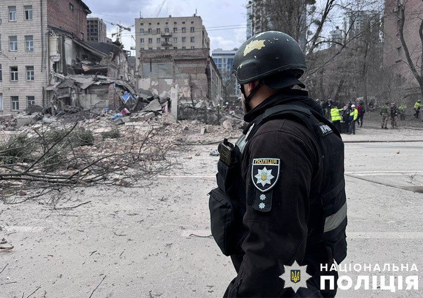 спеціалістів з розслідування воєнних злочинів нацполіції навчають найкращі детективи великої британії