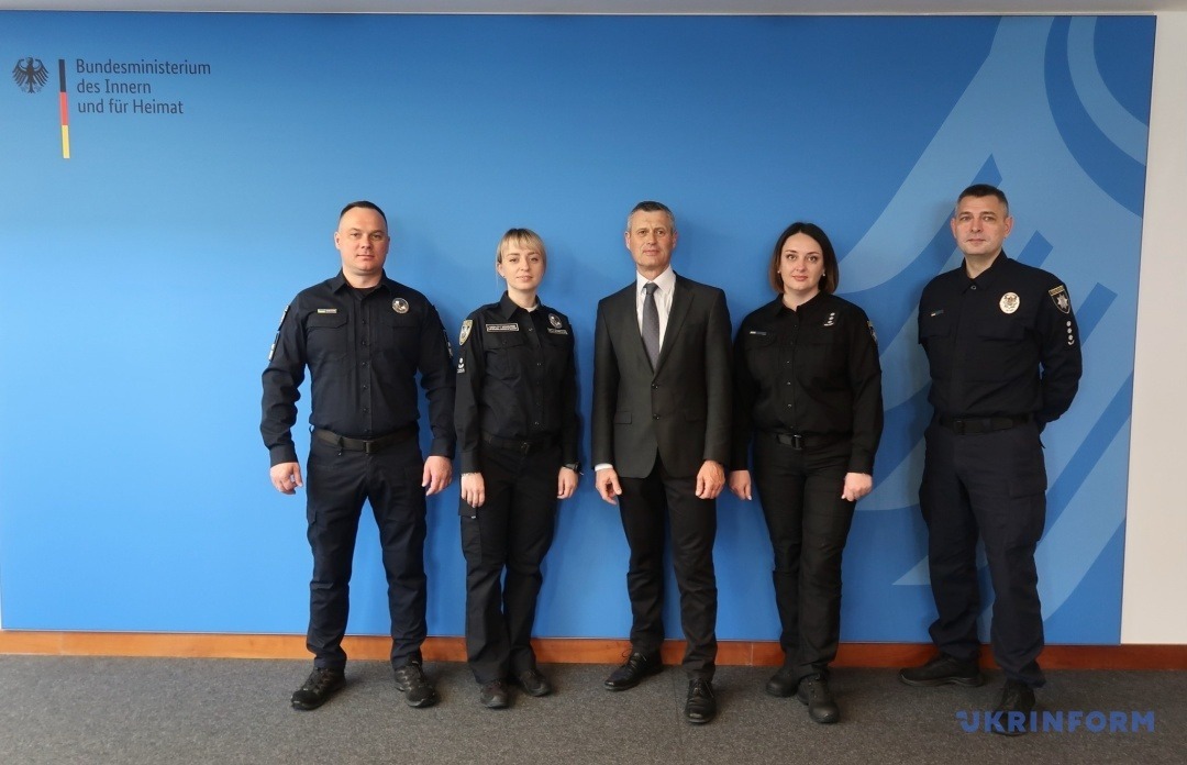 розмінування та воєнні злочини росії: делегація україни провела переговори у мвс німеччини розмінування та воєнні злочини росії: делегація україни провела переговори у мвс німеччини