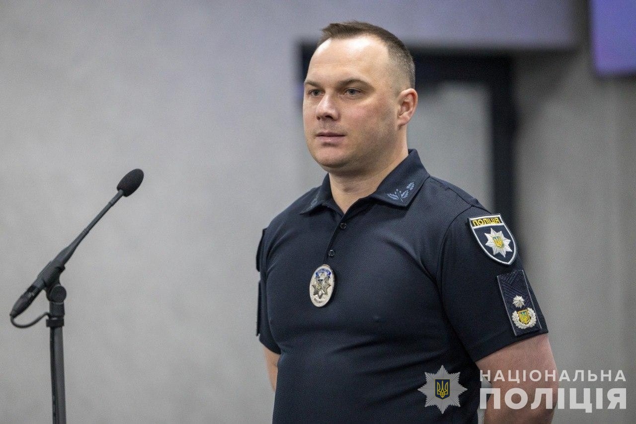 голова національної поліції україни іван вигівський відзначив поліцейських  комунікаційників