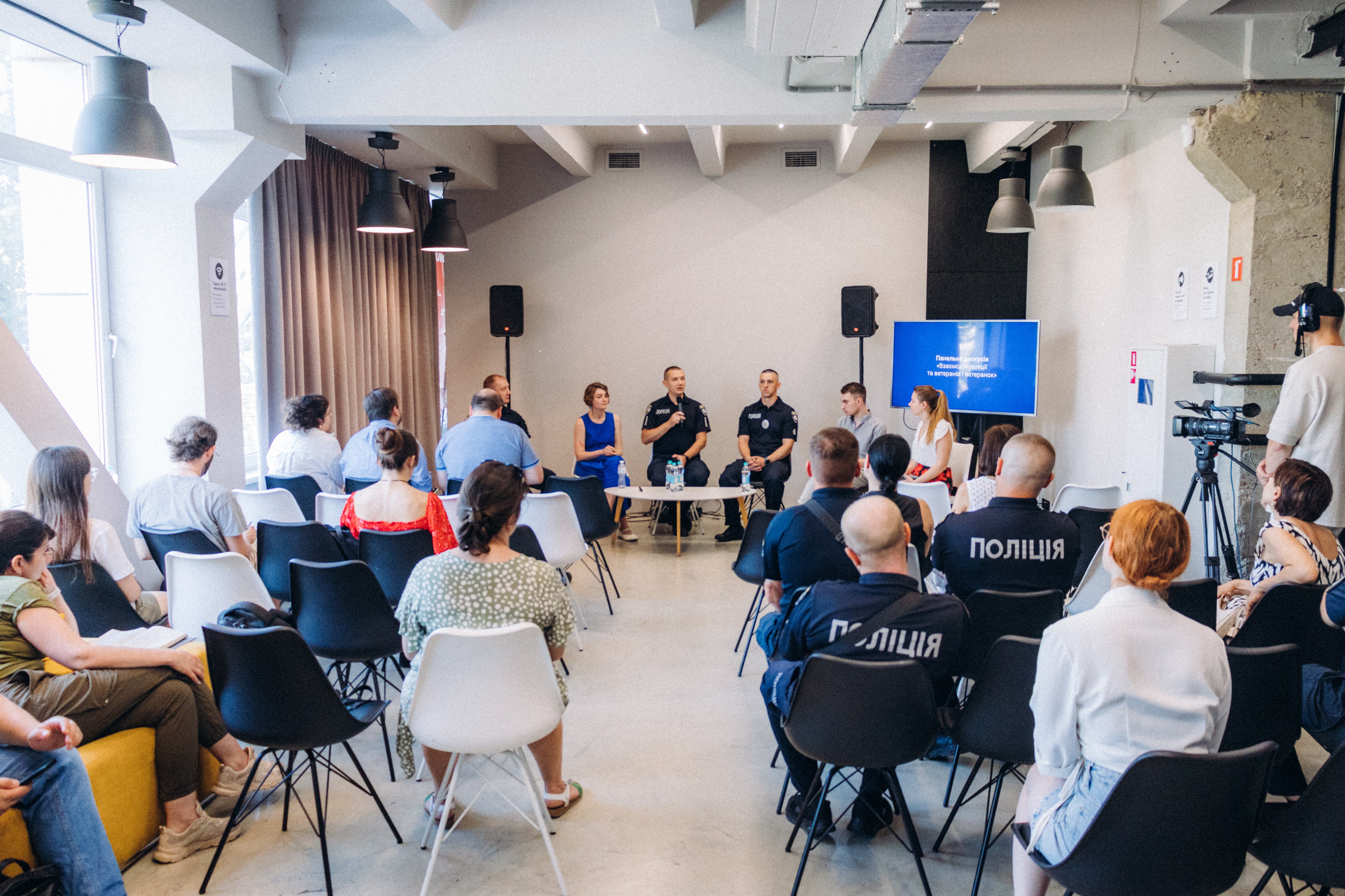 нацполіція у співпраці з veteran hub долучилась до проєкту кризових комунікацій