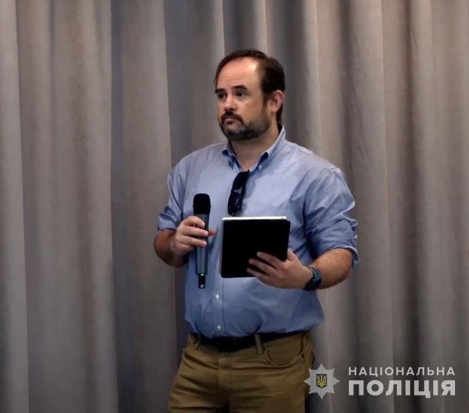 нацполіція у співпраці з veteran hub долучилась до проєкту кризових комунікацій