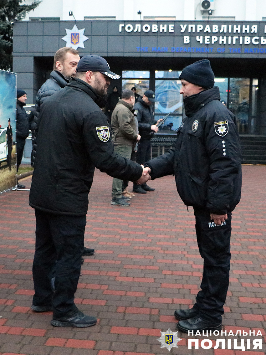 захист і безпека громадян: у чернігові впроваджено проєкт «поліцейський офіцер громади»