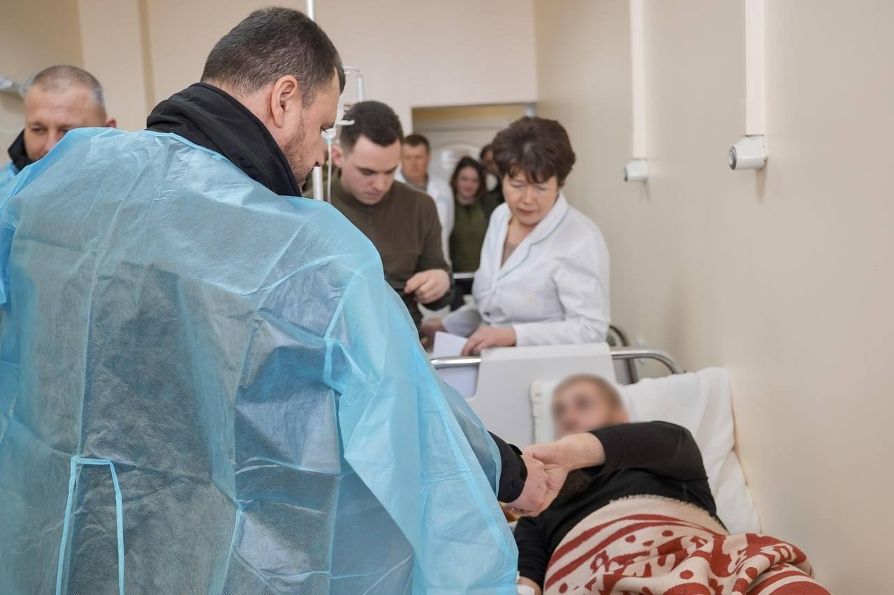 «ми зробимо усе, аби рф понесла покарання за воєнні злочини у міжнародному суді», — ігор клименко на місці ракетної атаки в одесі