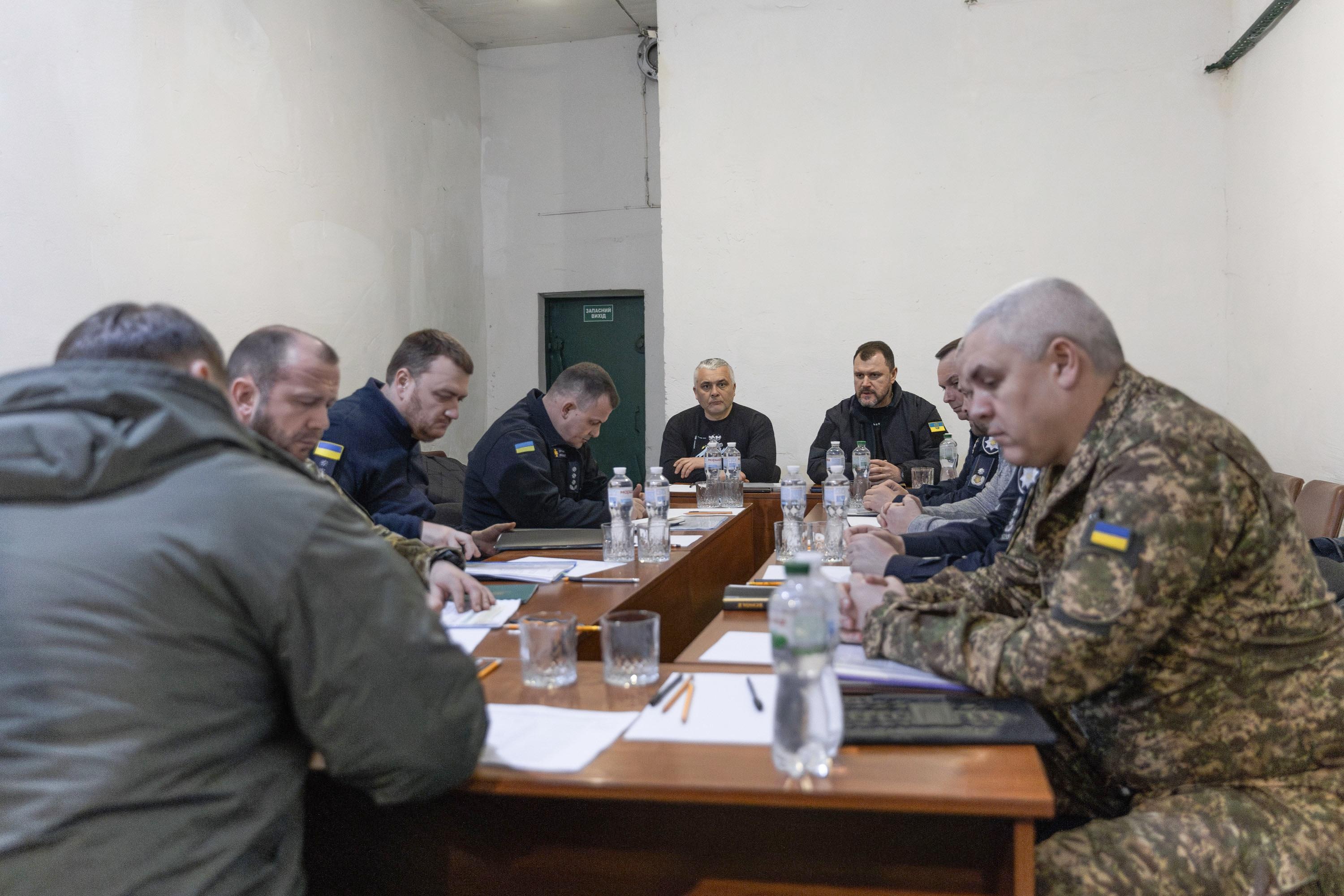 «ми зробимо усе, аби рф понесла покарання за воєнні злочини у міжнародному суді», — ігор клименко на місці ракетної атаки в одесі